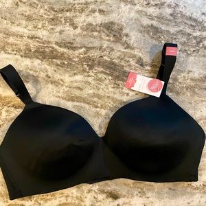 NWT Cacique No-wire lightly lined t-shirt bra